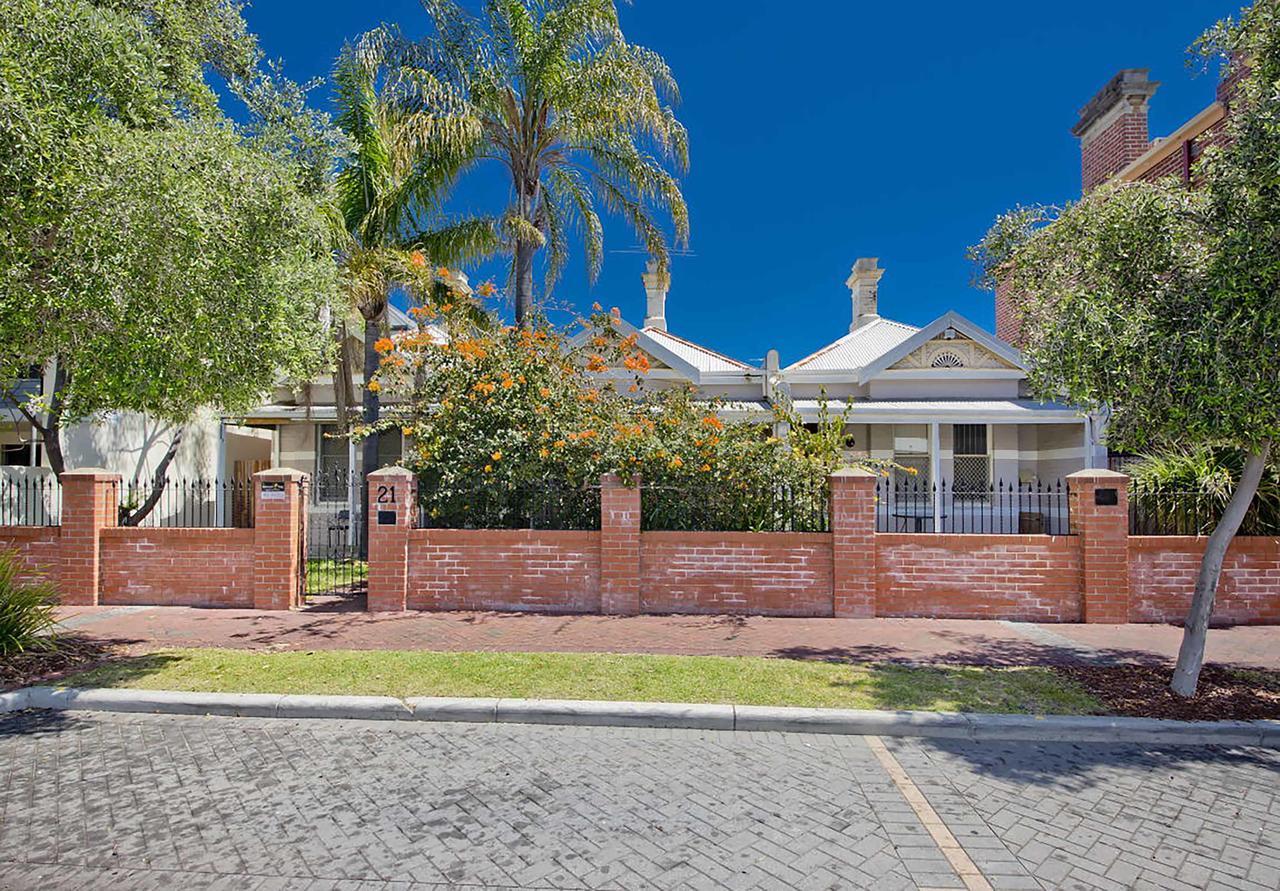 Myozexp Palmerston Lodge Perth Exterior photo